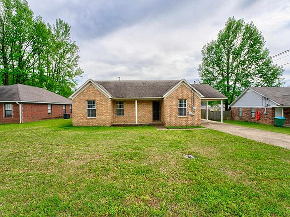 2nd image of 109 Laurel Ln