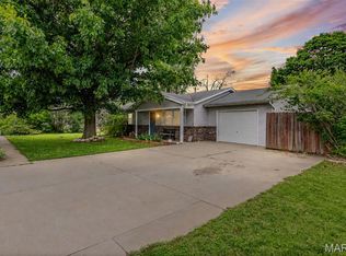 429 Orchard Ct, Troy, IL 62294