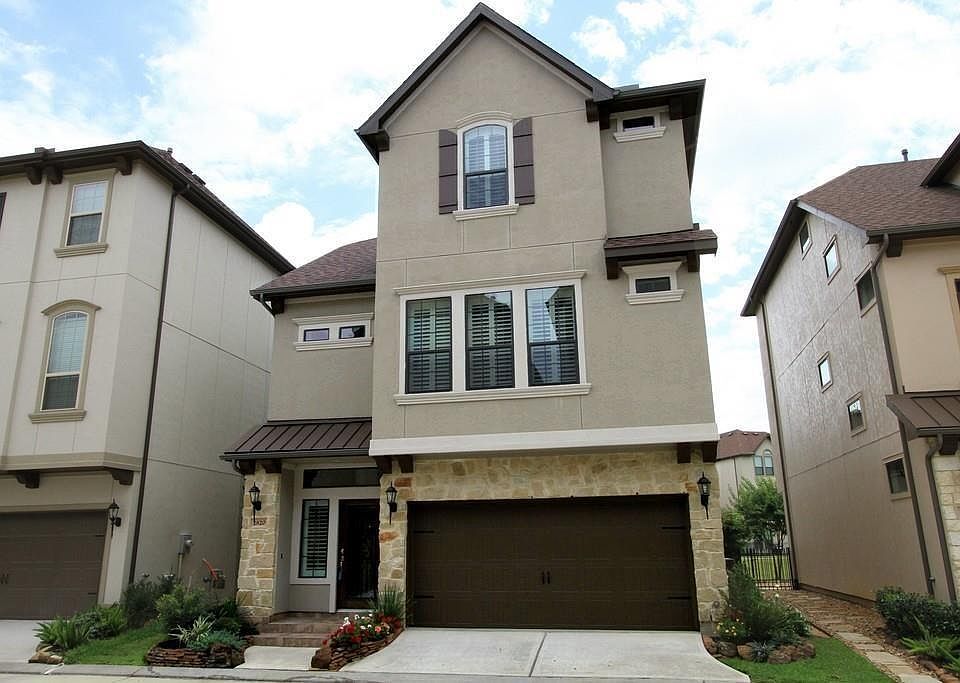 1st image of 2820 Kings Retreat Cir