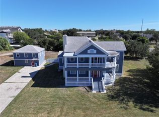 909 Power St, Refugio, TX 78377