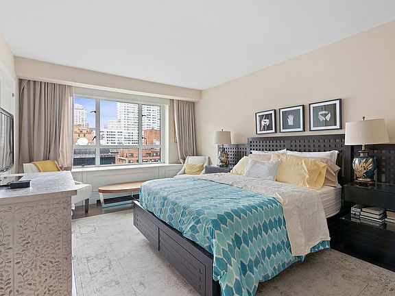 4th image of 200 E 66th St APT B1606