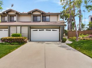 16 Melody Hill Ln, Laguna Hills, CA 92653