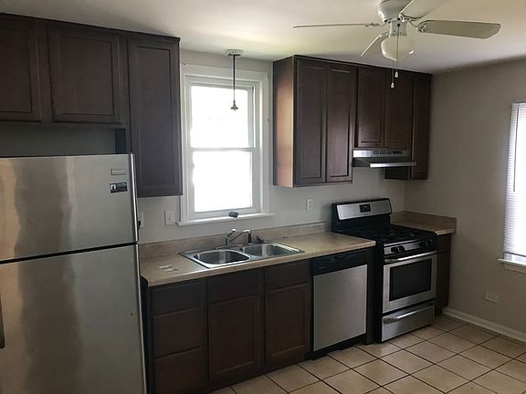 5th image of 21210 Oak St