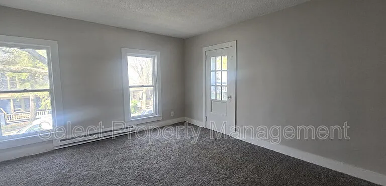 1235 Huestis Ave #B — Photo 4