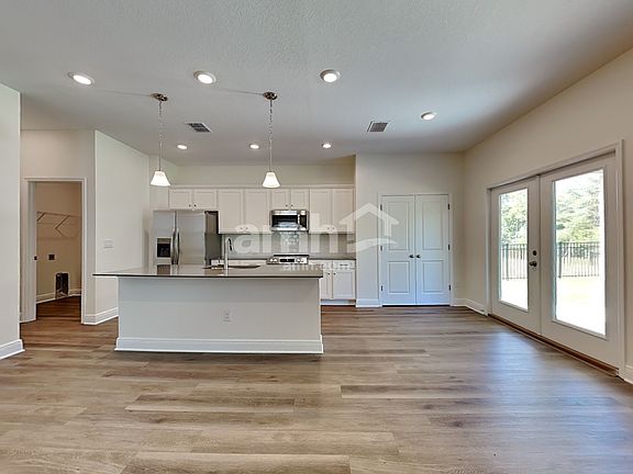 5th image of 27132 Saint Andrews Ave
