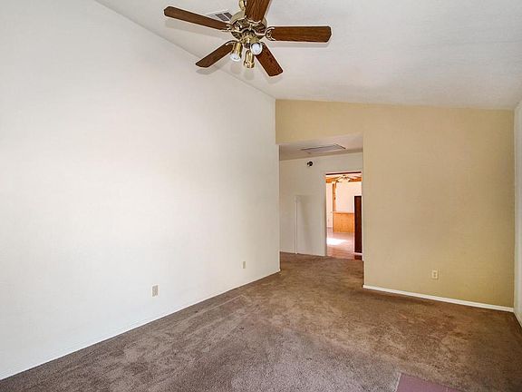 3rd image of 10129 N Hualapai Dr