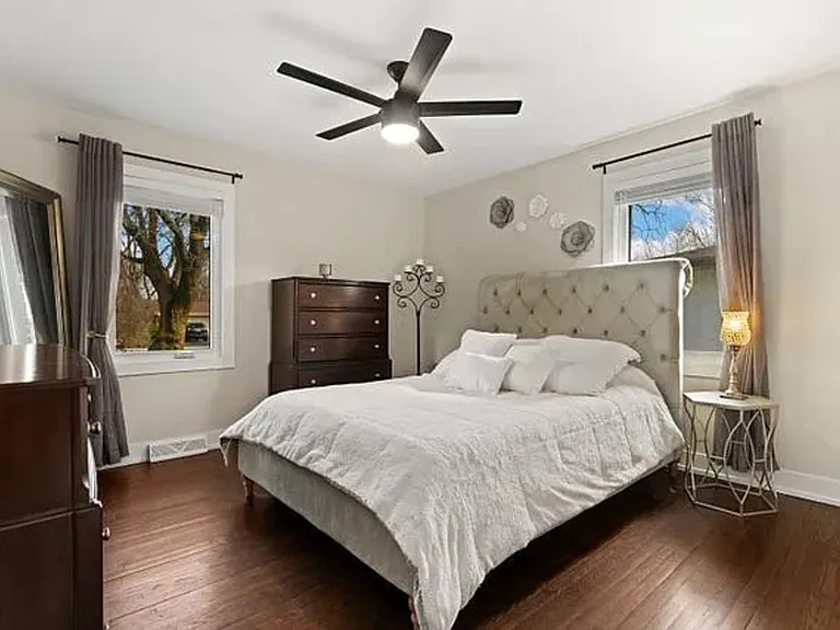 803 Rose Ave — Photo 9