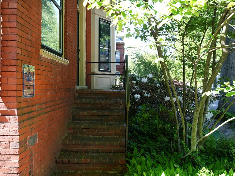 104 Neal St — Photo 39