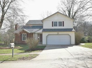 2011 Schoettler Valley Dr, Chesterfield, MO 63017