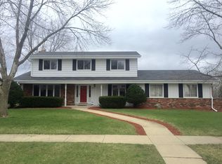 324 Highridge Rd, Burlington, WI 53105