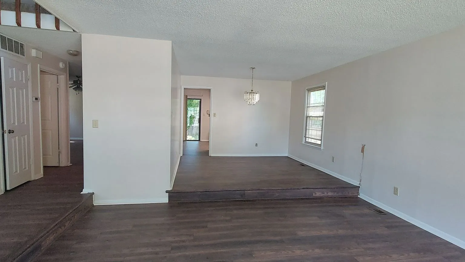 Wonderful Home In Brigadoon! — Photo 2