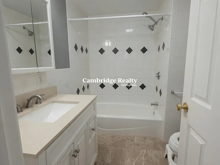 14 Duval St #1T — Photo 10