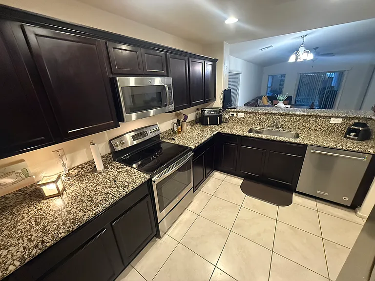 2233 E Stacey Rd — Photo 17