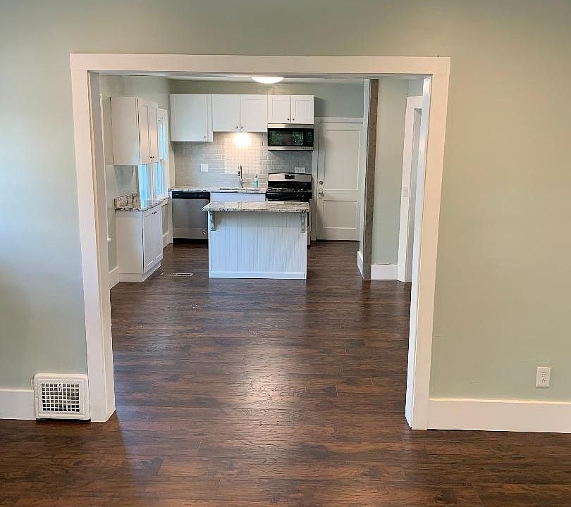 1st image of 2083 Lewis Dr #Up