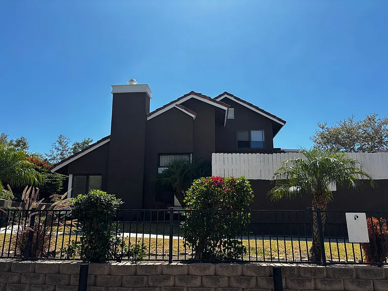 Avenida Las Brisas Apartments — Photo 14
