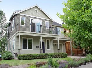 2032 SE Tenino St, Portland, OR 97202