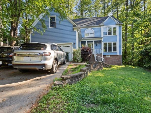 307 Durington Pl, Cary, NC 27518