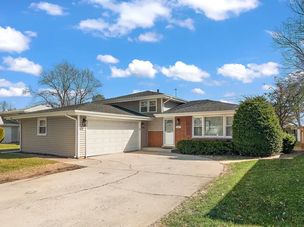 9313 W 147th St, Orland Park, IL 60462