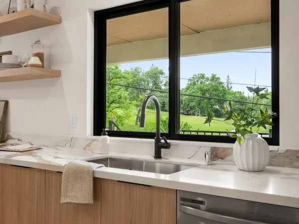 13252 Torrey Pines Dr, Auburn, CA 95602