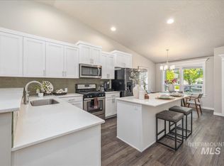 2049 S Hills Ave, Meridian, ID 83642