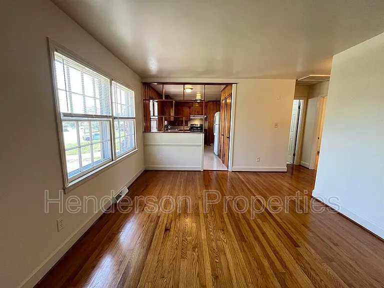 7322 Briardale Dr — Photo 11