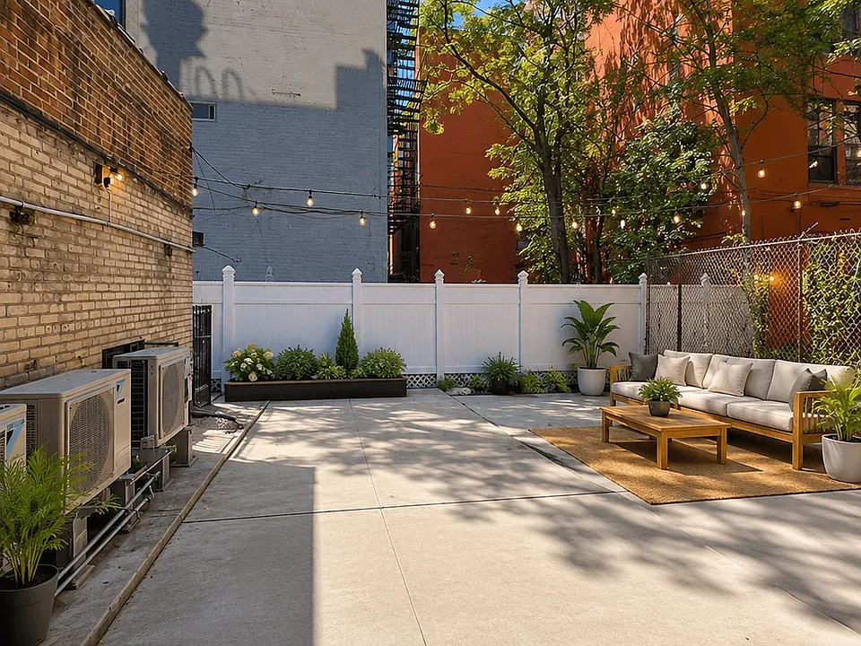 445 Dekalb Ave #1L