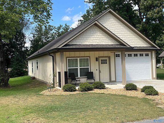 2nd image of 64 Wonder Ln