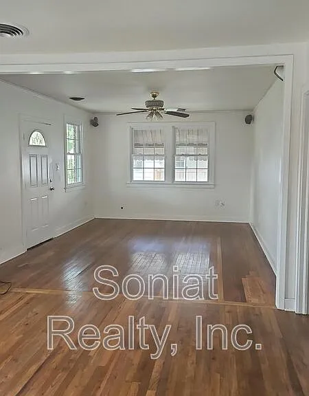 4427 Ware Ave — Photo 2