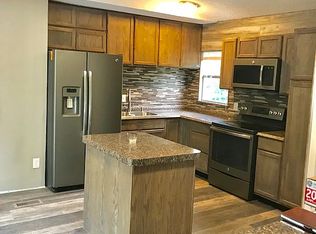 181 Shady Ridge Dr, Onalaska, TX 77360