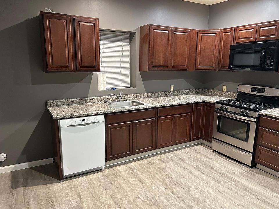 1st image of 905 Orr Ave
