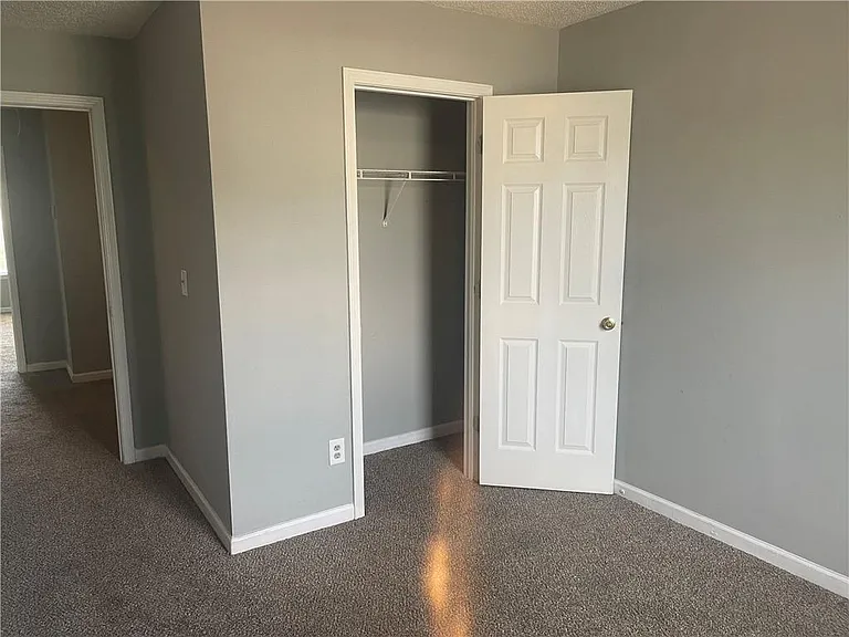 5322 Creekview Ln — Photo 12
