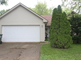 1112 W 6th St, Greenfield, IN 46140