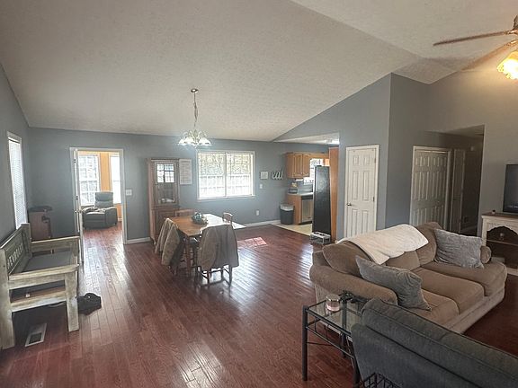 2nd image of 504A Locke St
