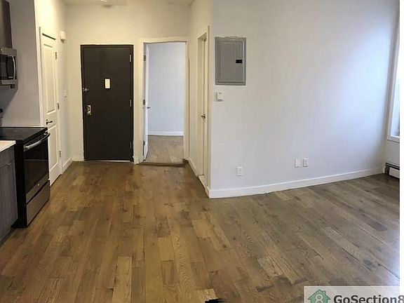 5th image of 1110 Fort Eley Ave #1R
