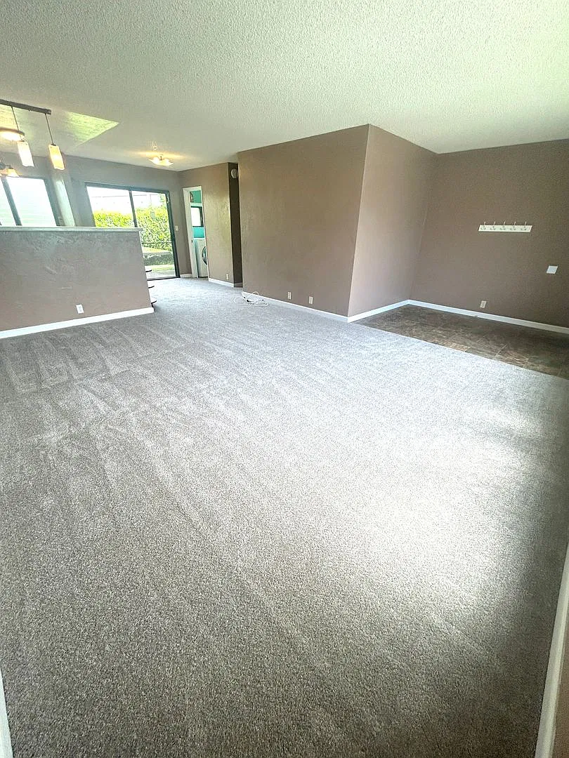 Tropicana Village 3-Bedroom/2.5-Bathroom Townhome — Photo 4