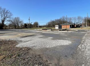 5810 Newstead Rd, Hopkinsville, KY 42240