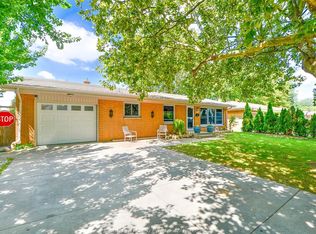 116 Queens Ave, Leamington, ON N8H 3H4