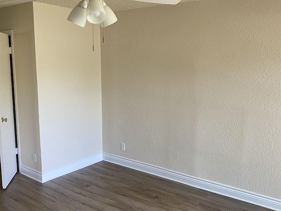 2nd image of 2006 Alamo Ave #1
