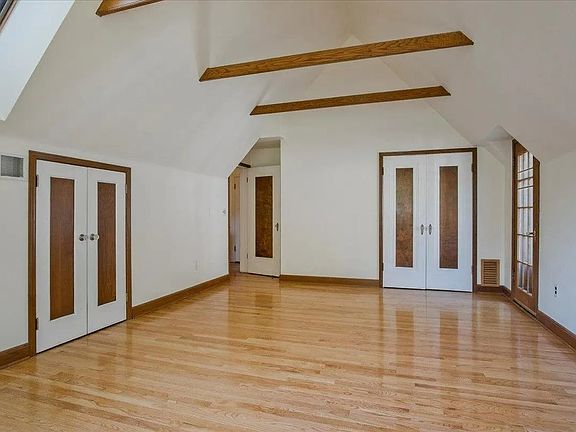 Master Bedroom (unfurnished)