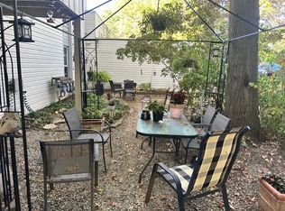 1655 Cedarwood Dr APT 110, Westlake, OH 44145