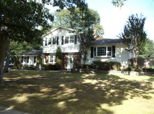 10 N Tunesbrook Dr, Toms River, NJ 08753