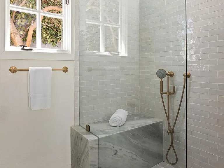 335 Gravilla St — Photo 30