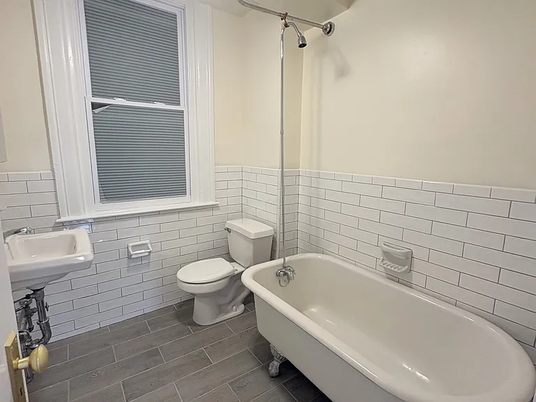 885 Massachusetts Ave #14 — Photo 7