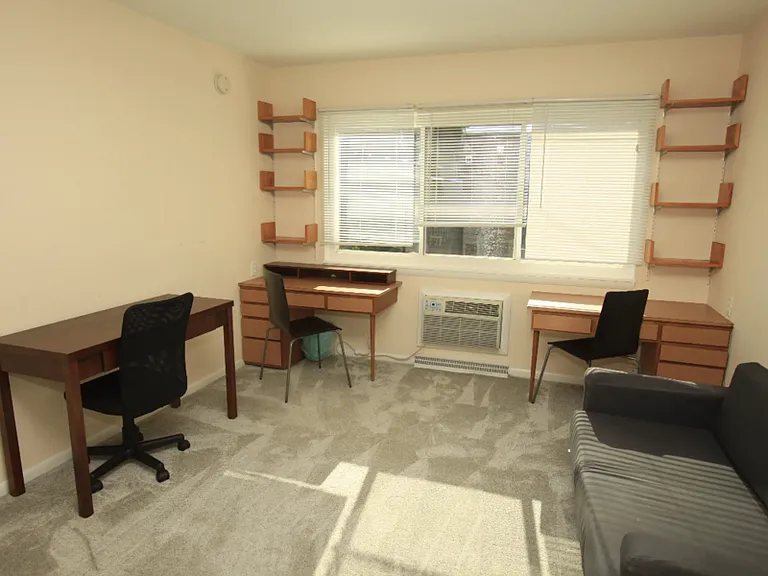 526 S Division St #526-1 — Photo 38