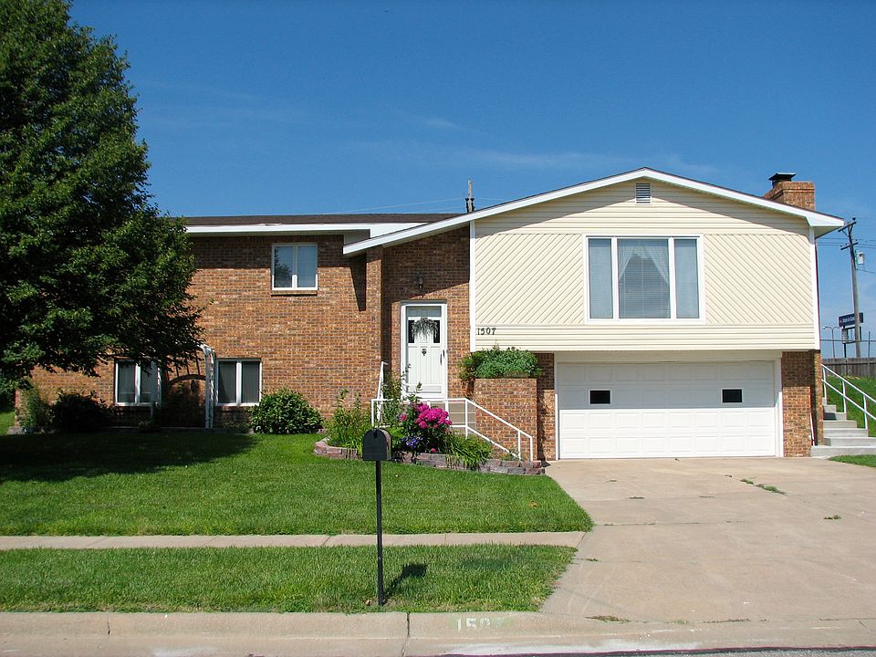 1st image of 1507 N 13th Ave