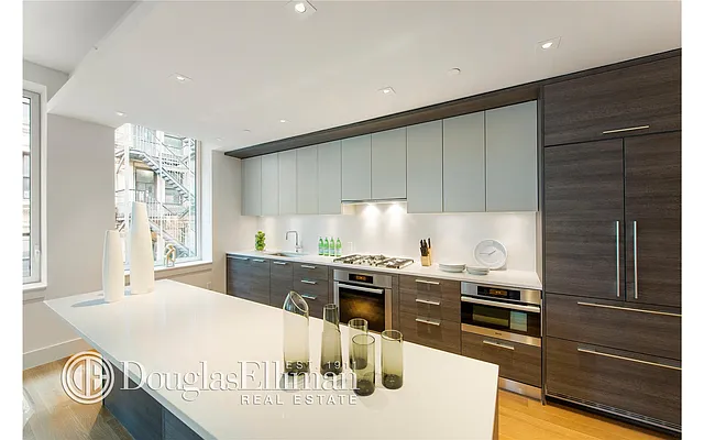 Sold by Douglas Elliman | media 14