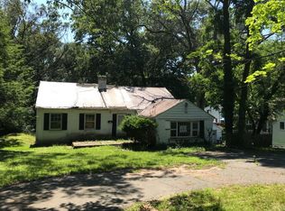 614 Closter Dock Rd, Closter, NJ 07624