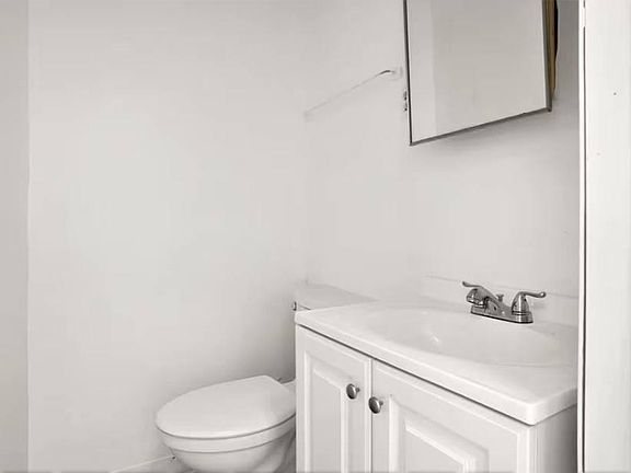 5th image of 730 E 140th St #2A