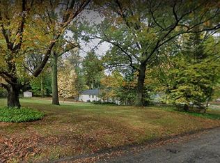 Fairview Dr, Kent, OH 44240