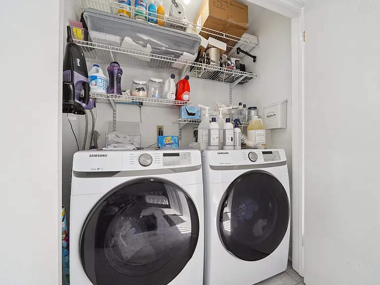 100 Willowbrook Ave #1 — Photo 5